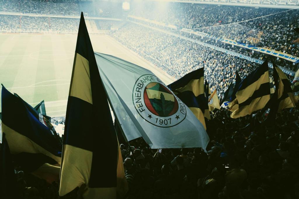 Telat Üzim: Der erste Deutsche bei Fener